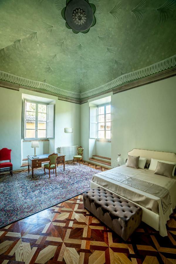 Historical Renaissance Palace Montepulciano Exterior photo